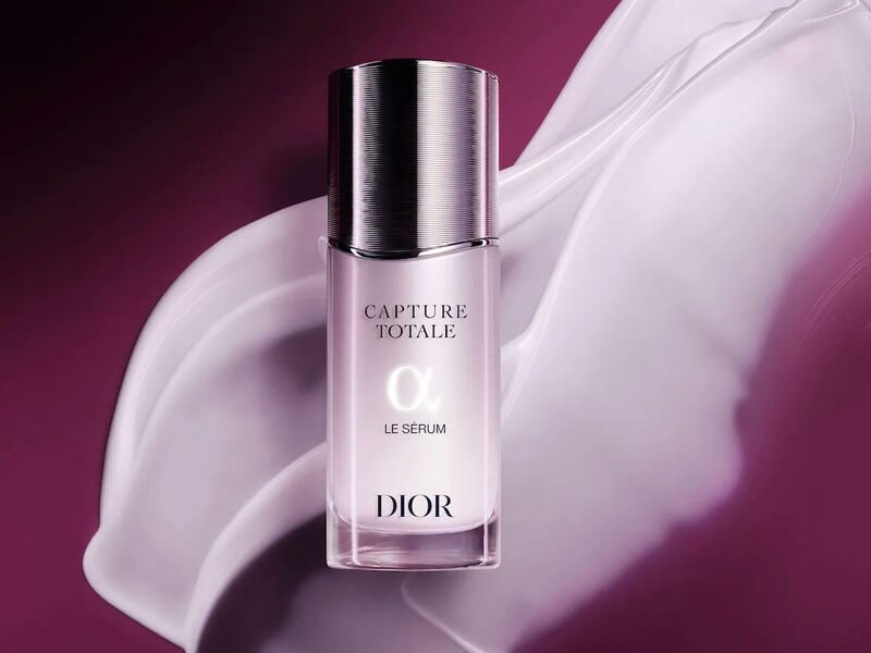 Youth-Revealing Floral Serums : Capture Totale Le Serum