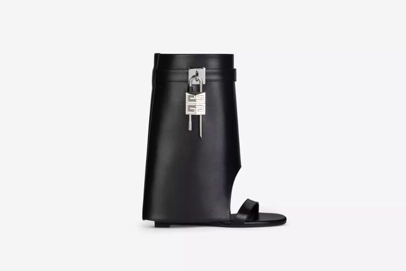 Luxurious Boot-Sandal Hybrids : shark lock