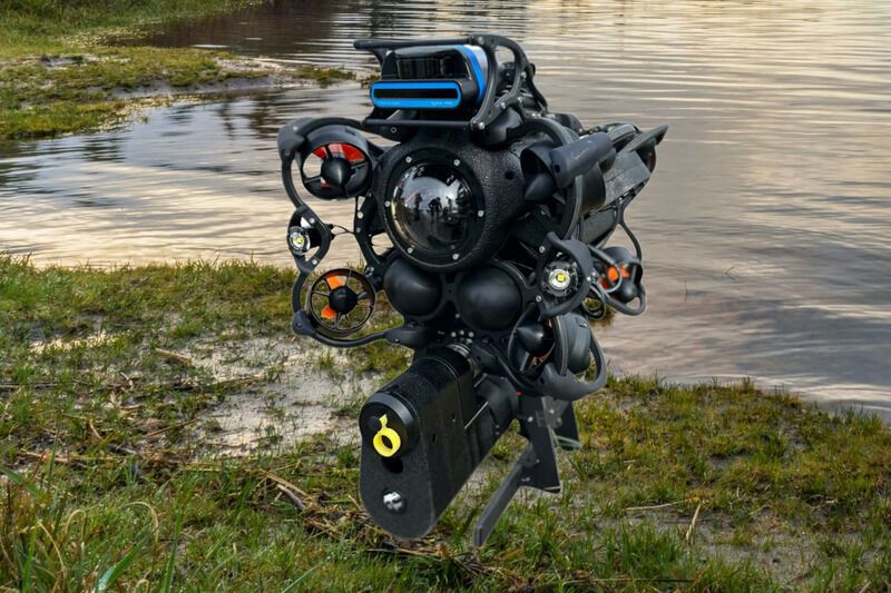 Sea Mine-Destroying Robots : underwater robot