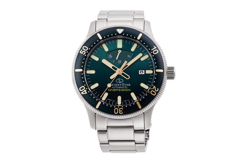 Sporty Oceanic Diver Timepieces