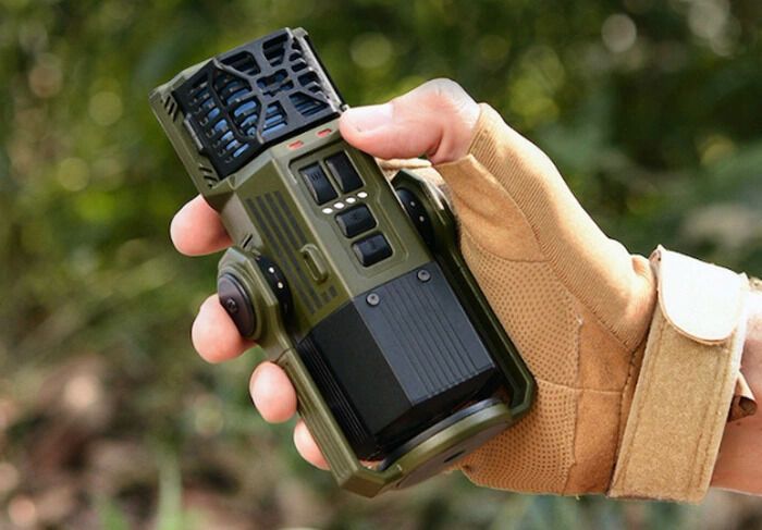 Handheld Wearable Mosquito Repellers