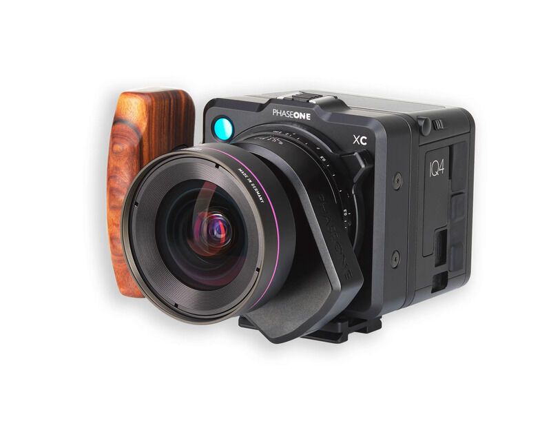 Lens-Integrated Travel Cameras