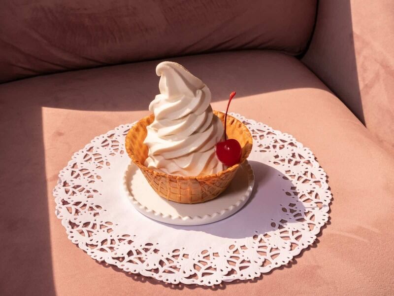 Vanilla Vegan Soft Serves