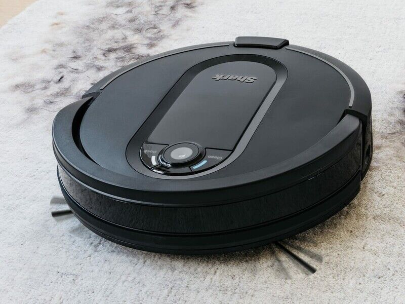 Self-Emptying Robot Vacuums : Shark RV1001AE IQ