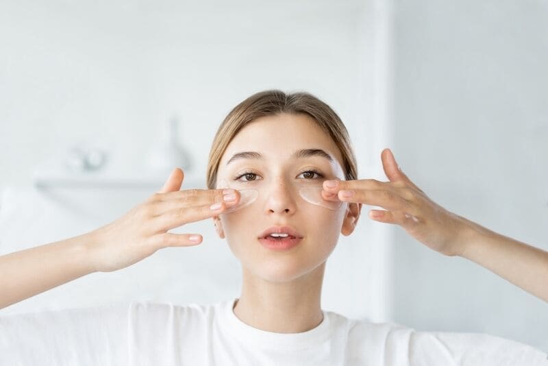 Freeze-Dried Powder Eye Masks