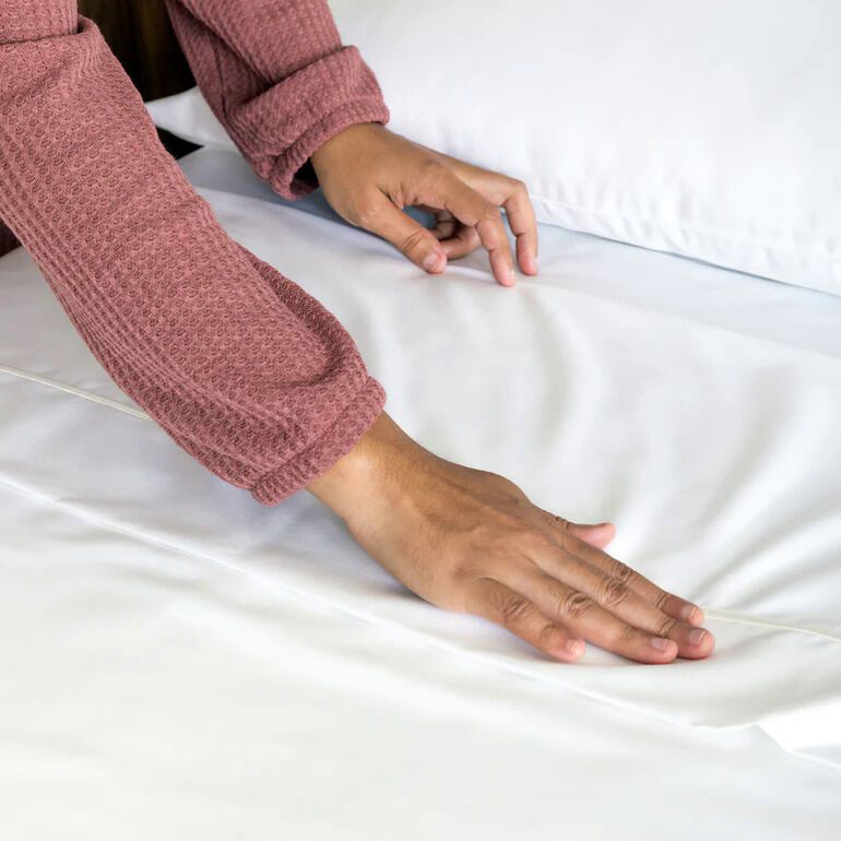Comfort-Enhancing Cooling Bedding Sets