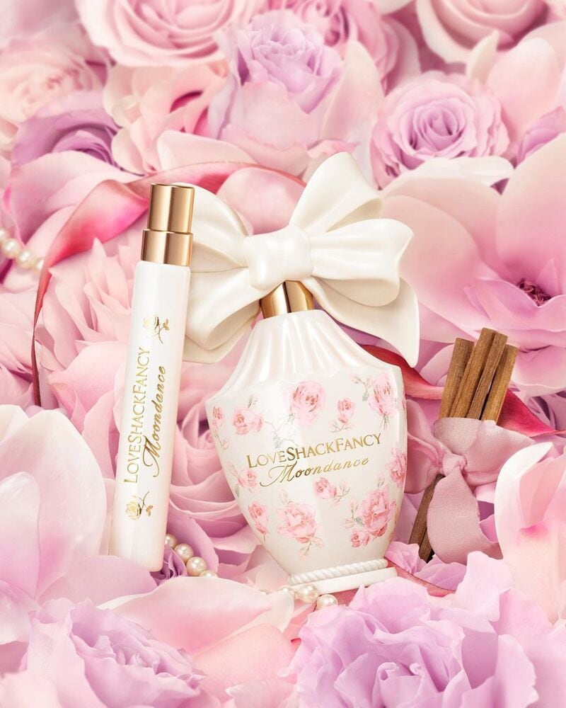 Hyper-Feminine Fragrances