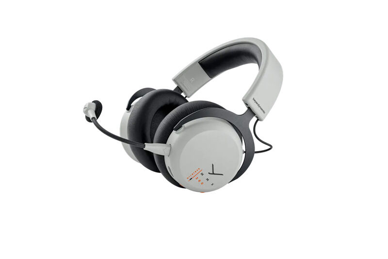 High-Performance Gaming Headphones : beyerdynamic mmx 300
