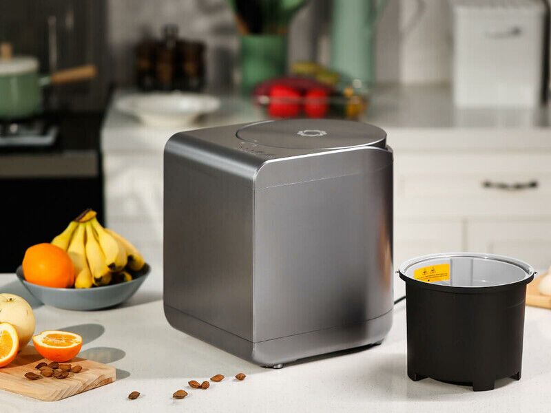 Speedy Countertop Composters : Electric Kitchen Composter