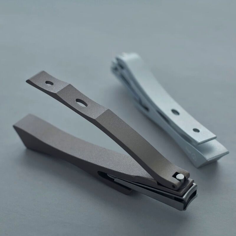 Precise Angular Nail Clippers
