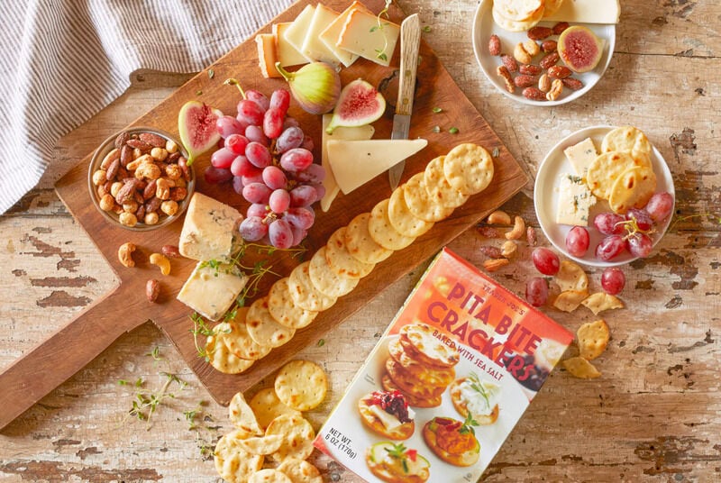 Tiny Pita-Inspired Crackers