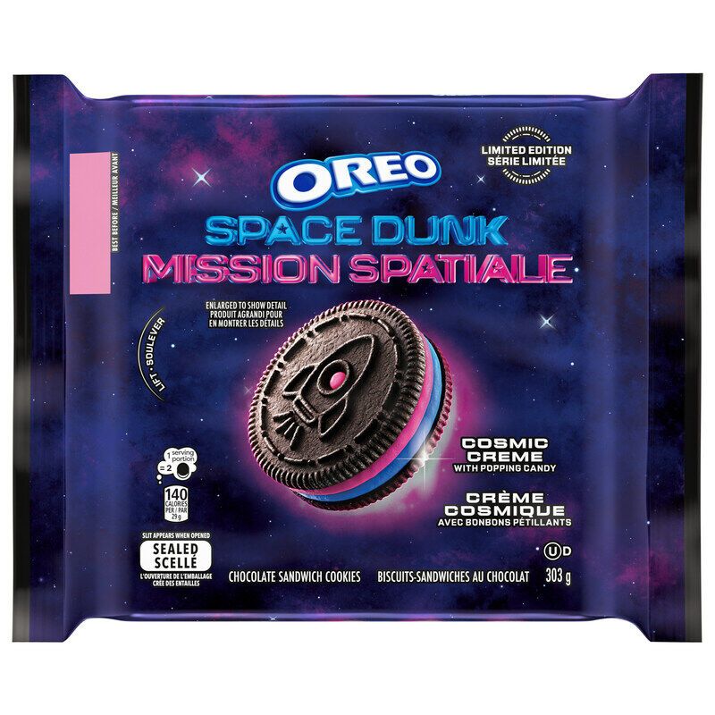 Galactic Sandwich Cookies : OREO Space Dunk