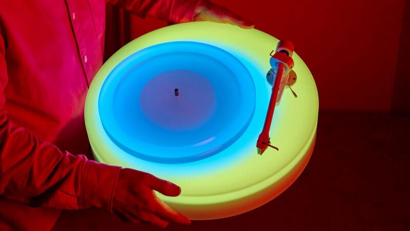 Color-Changing Eccentric Turntables