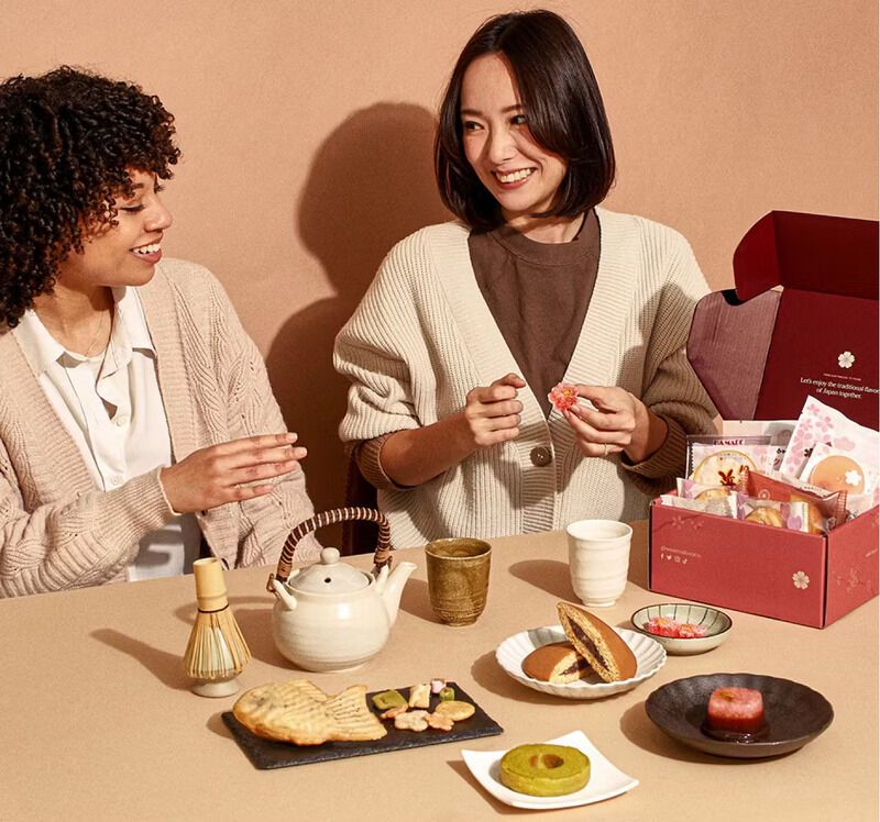 Sakura-Inspired Snack Boxes
