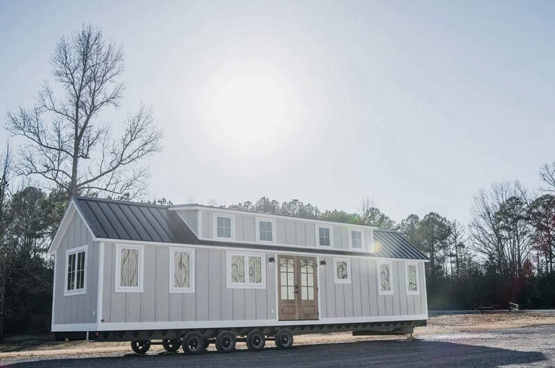 Spacious Portable Compact Bunkhouses