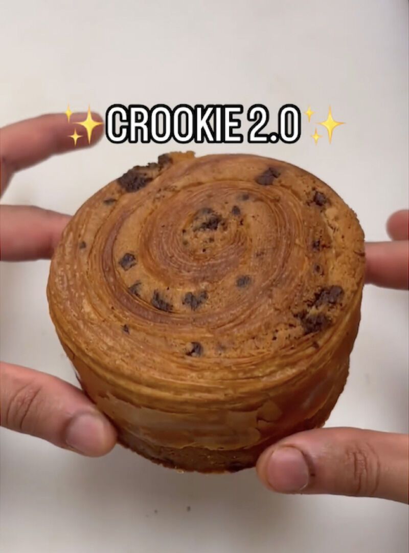 Cinnabon-Shaped Croissant Cookies