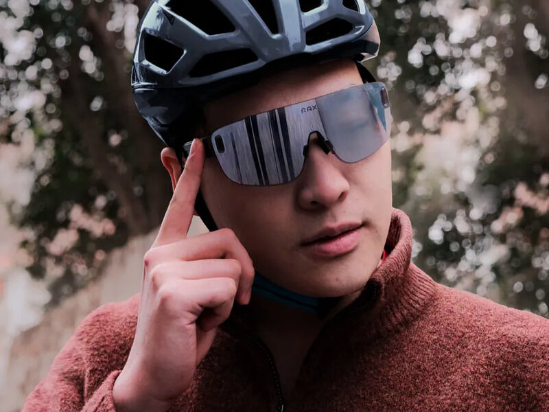 Connected UV Protection Eyewear