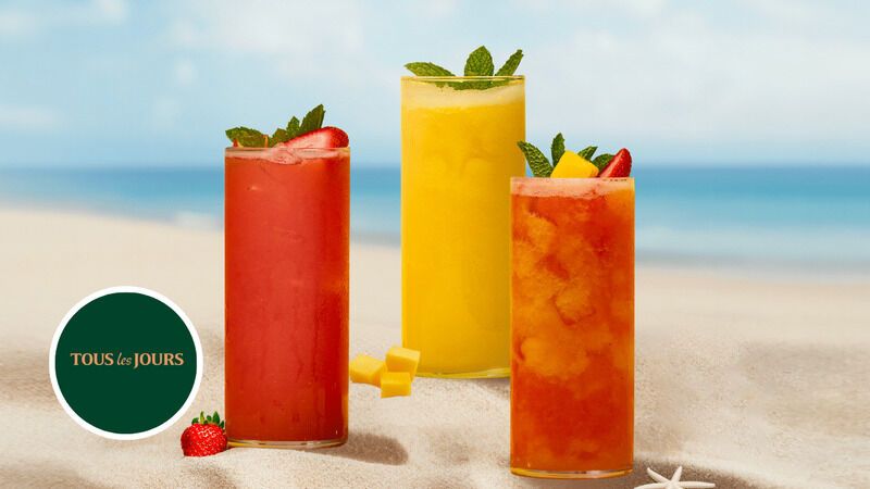 Iced Strawberry-Mango Drinks