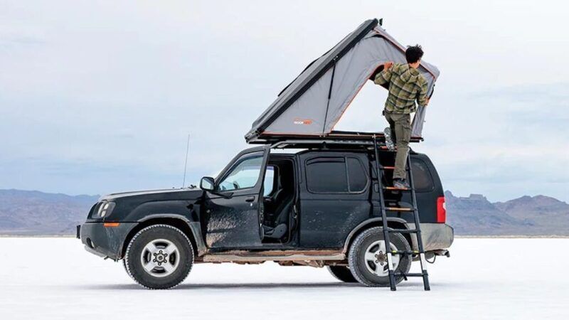 Ventilated Clamshell Rooftop Tents