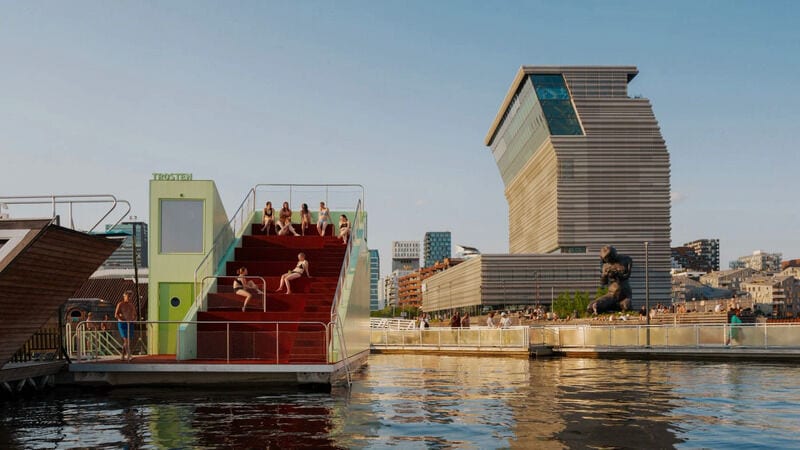 Reflection-Inducing Floating Saunas