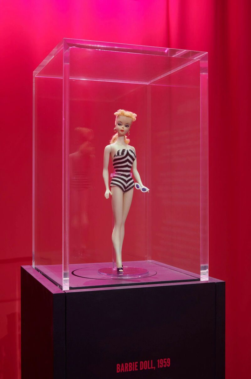 Iconic Doll-Inspired Exhibitions