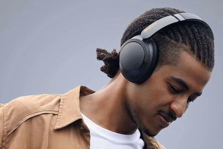 Low-Cost Flagship-Grade Headphones