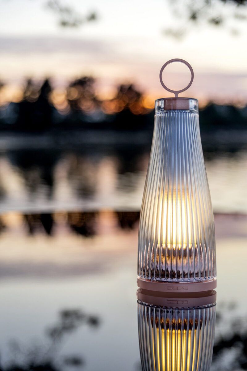 Poetic Battery-Powered Lighting