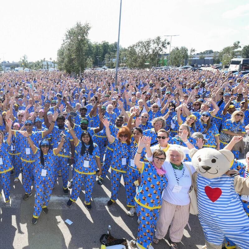 Record-Breaking Retailer Slumber Parties