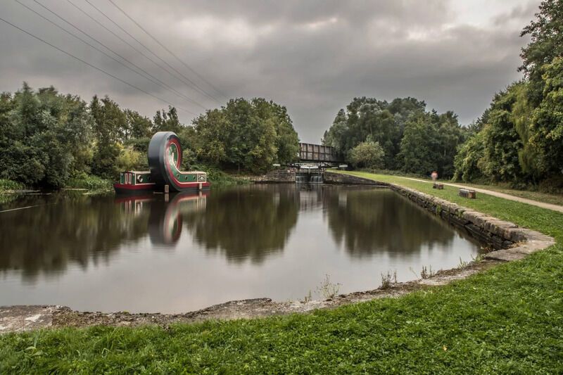 Physically Looped Canal Boats