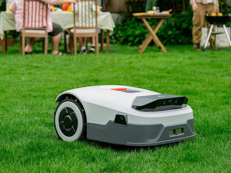 Plug-and-Play Robot Lawn Mowers