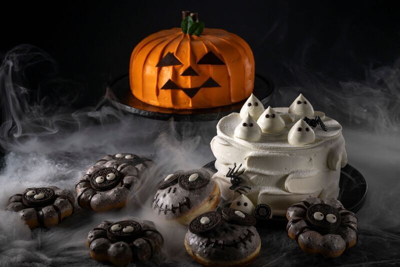 Month-Long Halloween Café Offerings