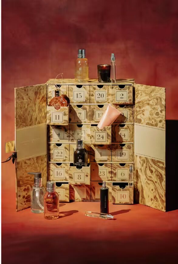 Aromatic Cosmetic Advent Calendars