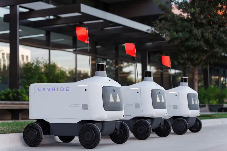 Adaptable Four-Wheeled Delivery Robots