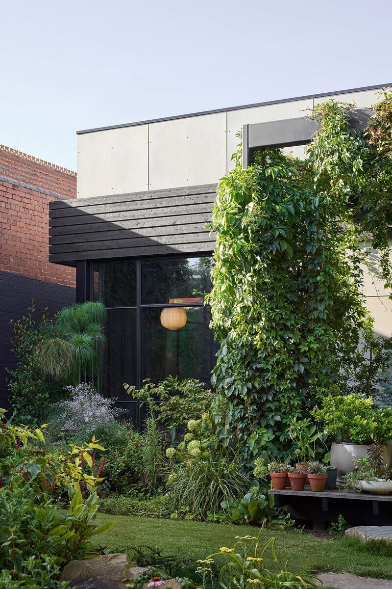 Garden-Connecting Melbourne Homes