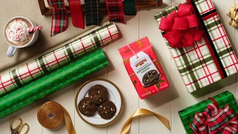 Crispy Peppermint Cocoa Cookies