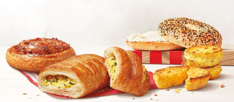 Spinach Egg-Filled Pastries