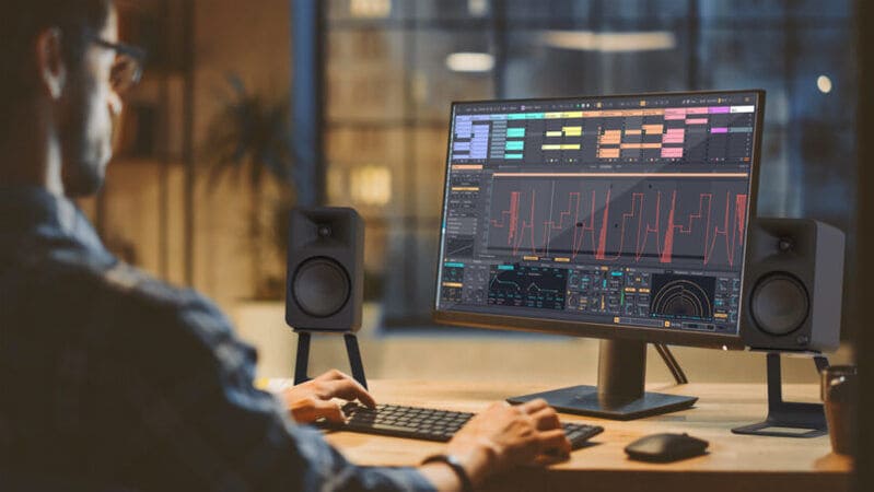 Dynamic Premium Desktop Speakers