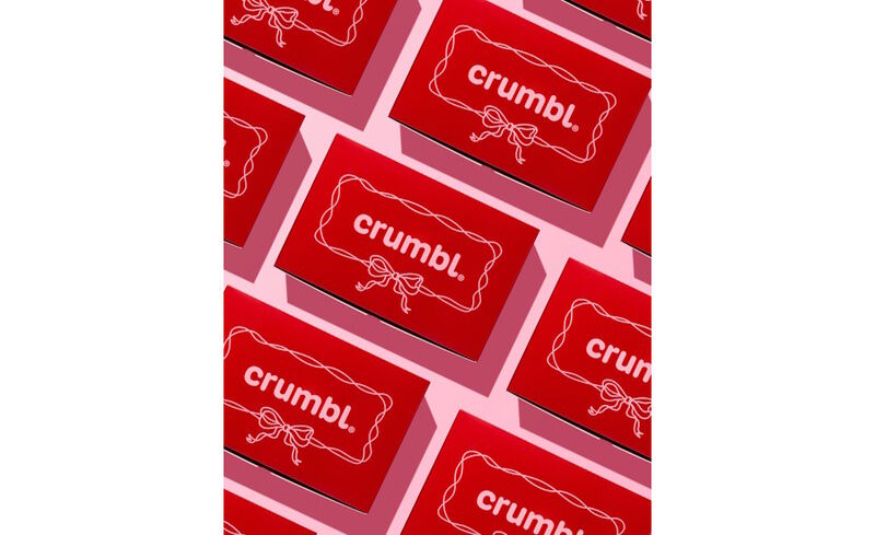 Romance-Themed Cookie Packaging