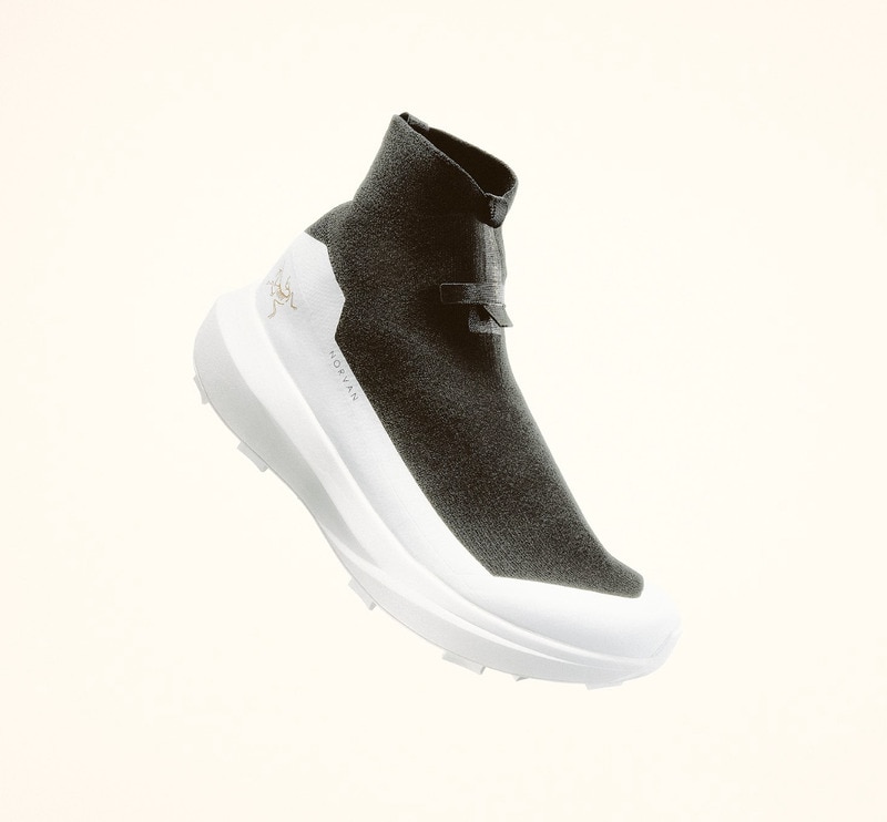 Cold Weather Running Shoes : The Norvan Nivalis Shoe