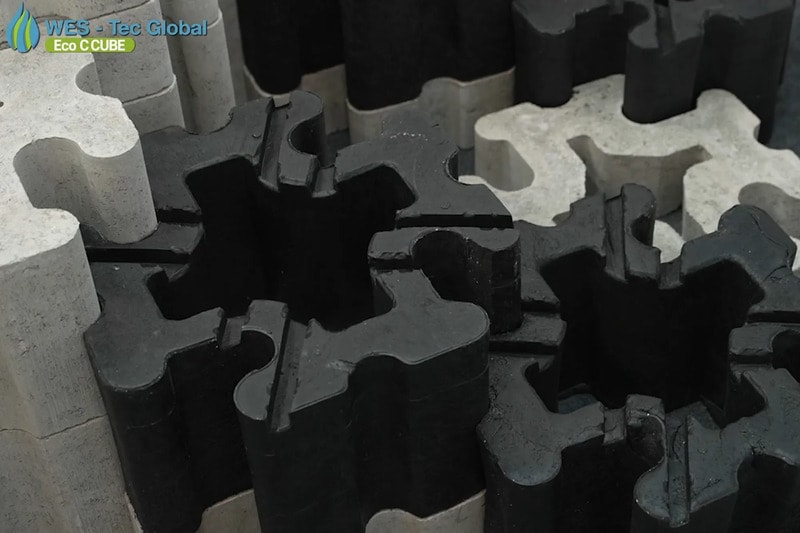 Repurposed Plastic Structural Blocks Main Gallery Image