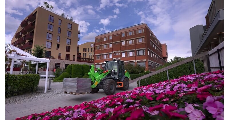 Green Construction Machinery Devisions Main Gallery Image
