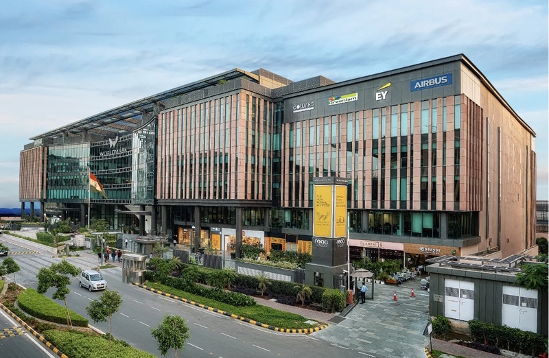 Circular Dining Expansions Main Gallery Image