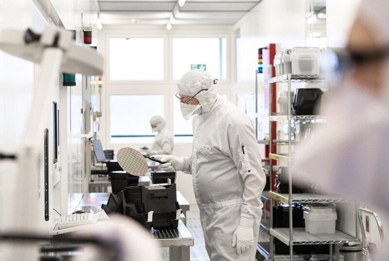 Silicon Power Semiconductor Designs Main Gallery Image