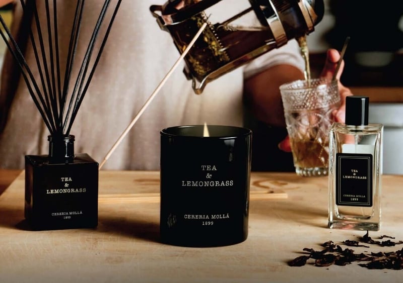 Luxe Clean-Burning Candles Main Gallery Image