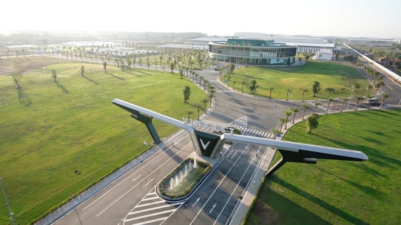 Green-Tech Vehicle Ecosystems Main Gallery Image