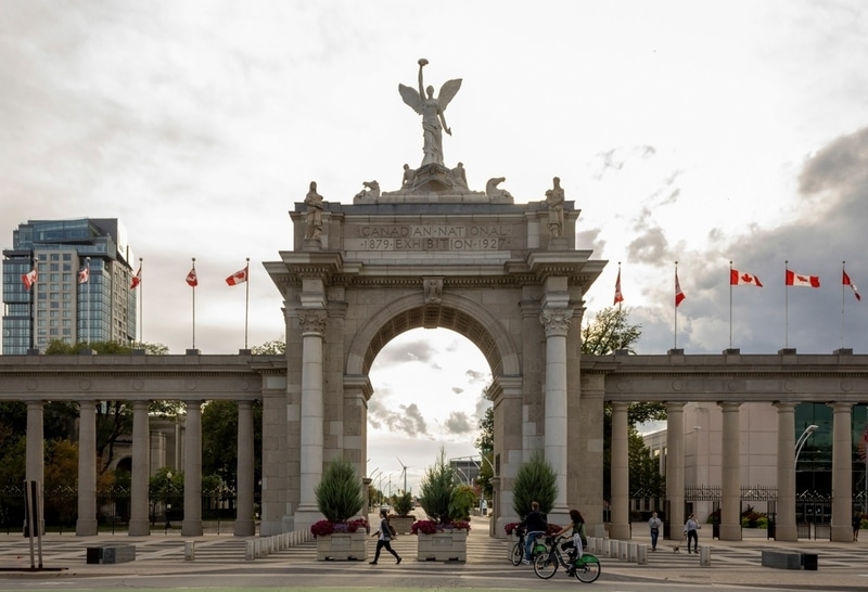 Large-Scale Clean-Up Events Main Gallery Image