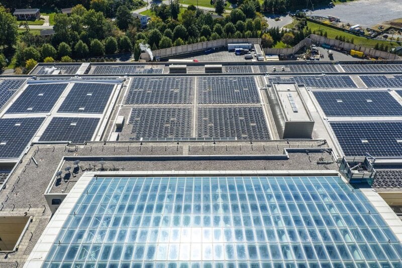 Large-Scale Resort Solar Systems Main Gallery Image