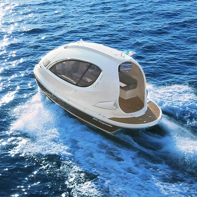 Capsule Yacht Pods