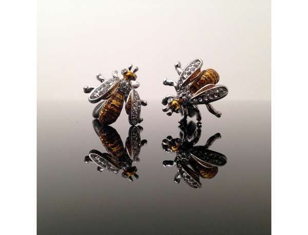 Buzzworthy Botanical Cufflinks