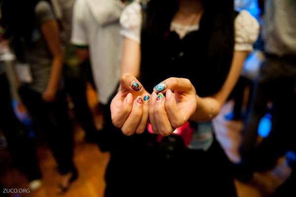 Internet Browser Nails: Japanese Blogger Mamipeko Sports Nerdy Nails